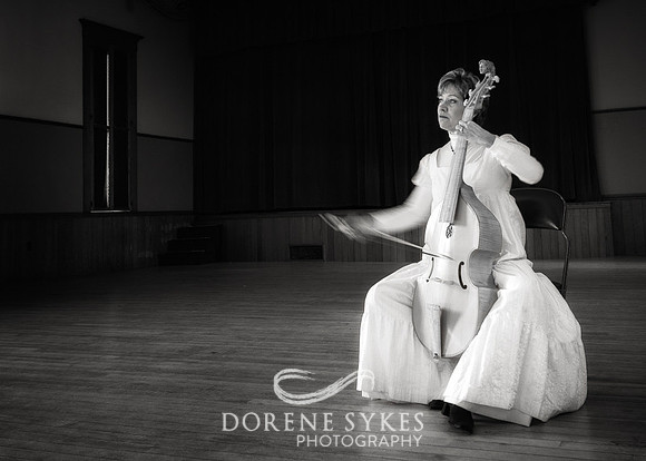 Molly Johnston viola da gamba